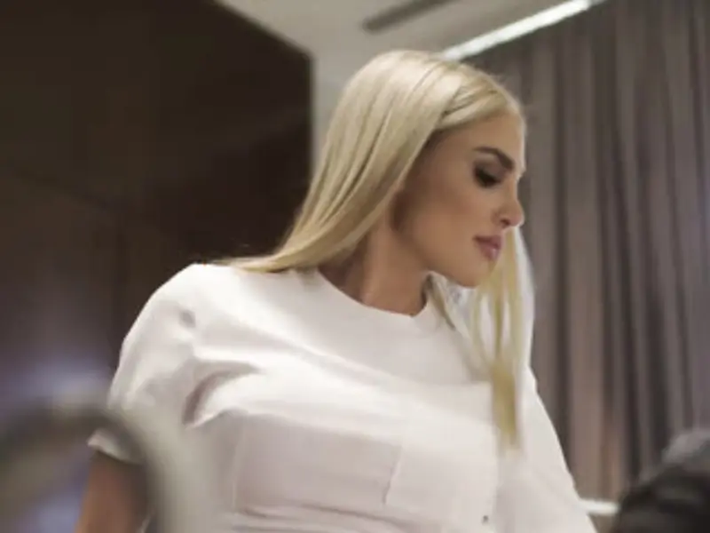 ممرضة وعلاج المرضى – سكس Kenzie