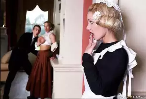 الخادمة مربربه صاحبة البزاز الكبير تتناك افلام سكس مترجم