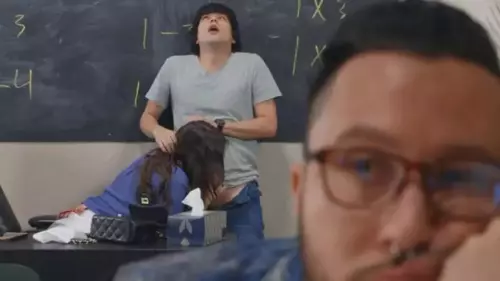 إنه يوم الاستادة الشبقاء – سكس في المدرسة